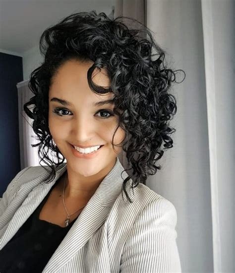 cabelo chanel ondulado natural